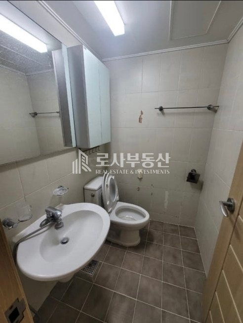서울 서대문구 창천동 144-2 (창천 율도국인) 304동 ROSA 홍대역 도보 넓은 풀옵션 원룸 월세 매물번호 10639 사진 3