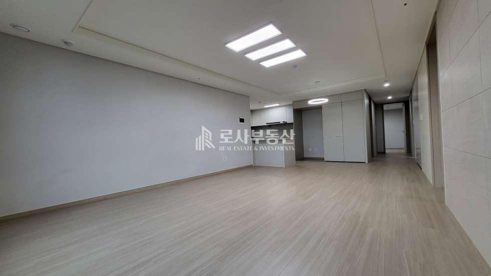 서울 용산구 효창동 288 (용산 데시앙 포레) 102동 ROSA*용산 데시앙 포레 전세 * 전세 매물번호 10616 사진 2