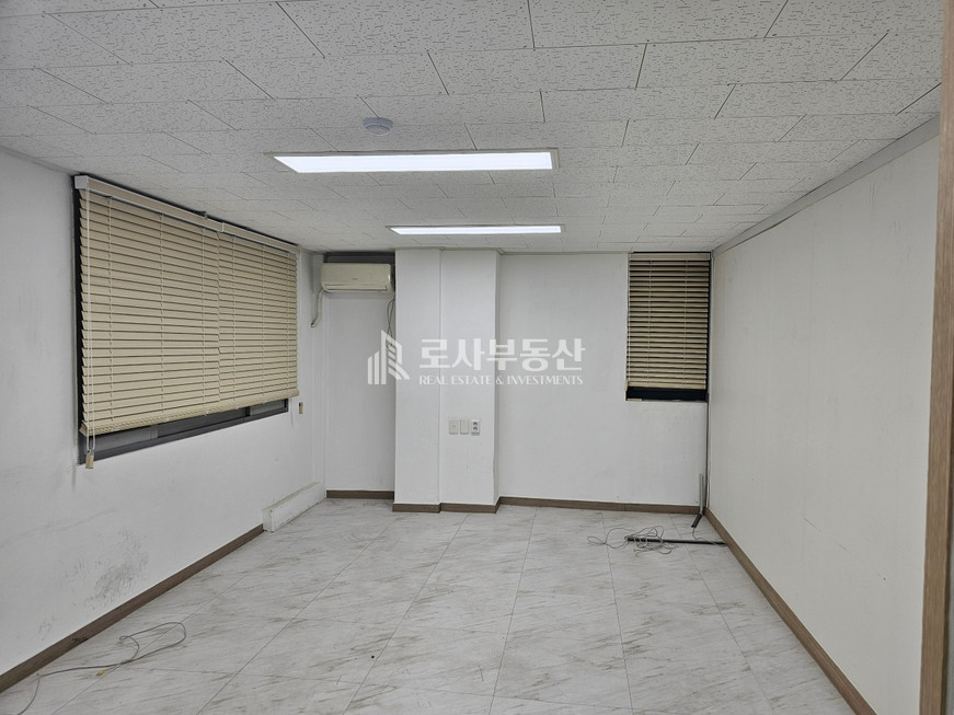 서울 마포구 서교동 ROSA 망원역 인근 50P사무실 월세 매물번호 10714 사진 2