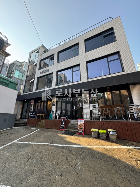 서울 마포구 서교동 네모 반듯한 개방감 좋은 상가 사무실 월세 매물번호 10020 사진 1