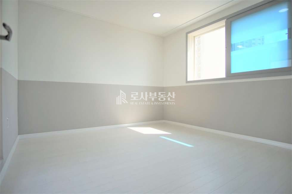 서울 마포구 성산동 128-9 (성재센트리움) 102동 ROSA 실입주 가능 가좌역 초역세권 넓은 테라스 매매 매물번호 10456 사진 4